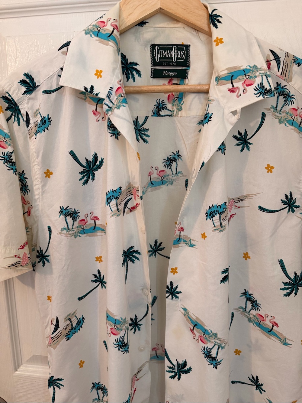 Gitman Bros Vintage
Hawaiian Flamingo Camp Collar Button
Up Shirt Small - Picture 3 of 12